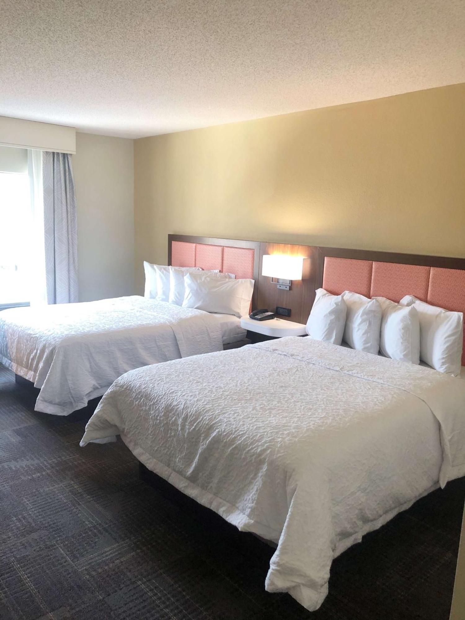 Hampton Inn & Suites Norfolk-Airport Exteriör bild